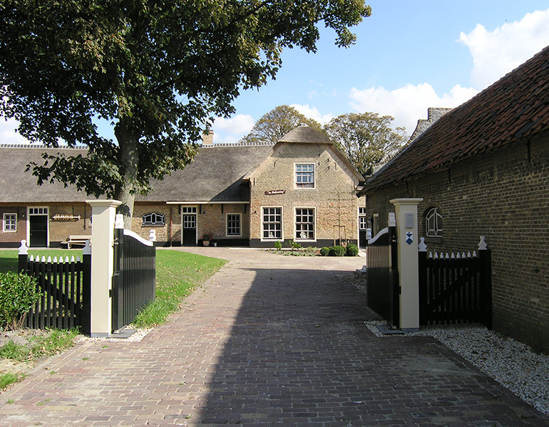 01voorgevel hofwoning t woudt